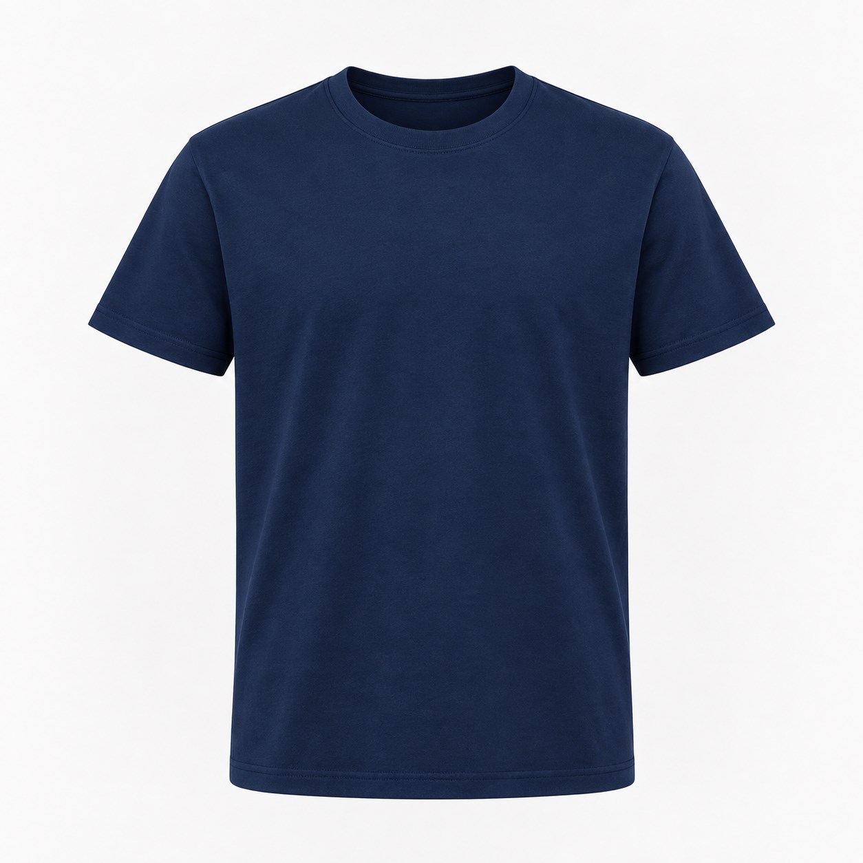 Camiseta essencial azul-marinho, de manga curta e gola redonda, vista de frente